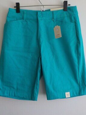 St.John's Bay Bermuda Shorts - Size 8 Petite - NWT -Green Blue Zip Pockets (746)
